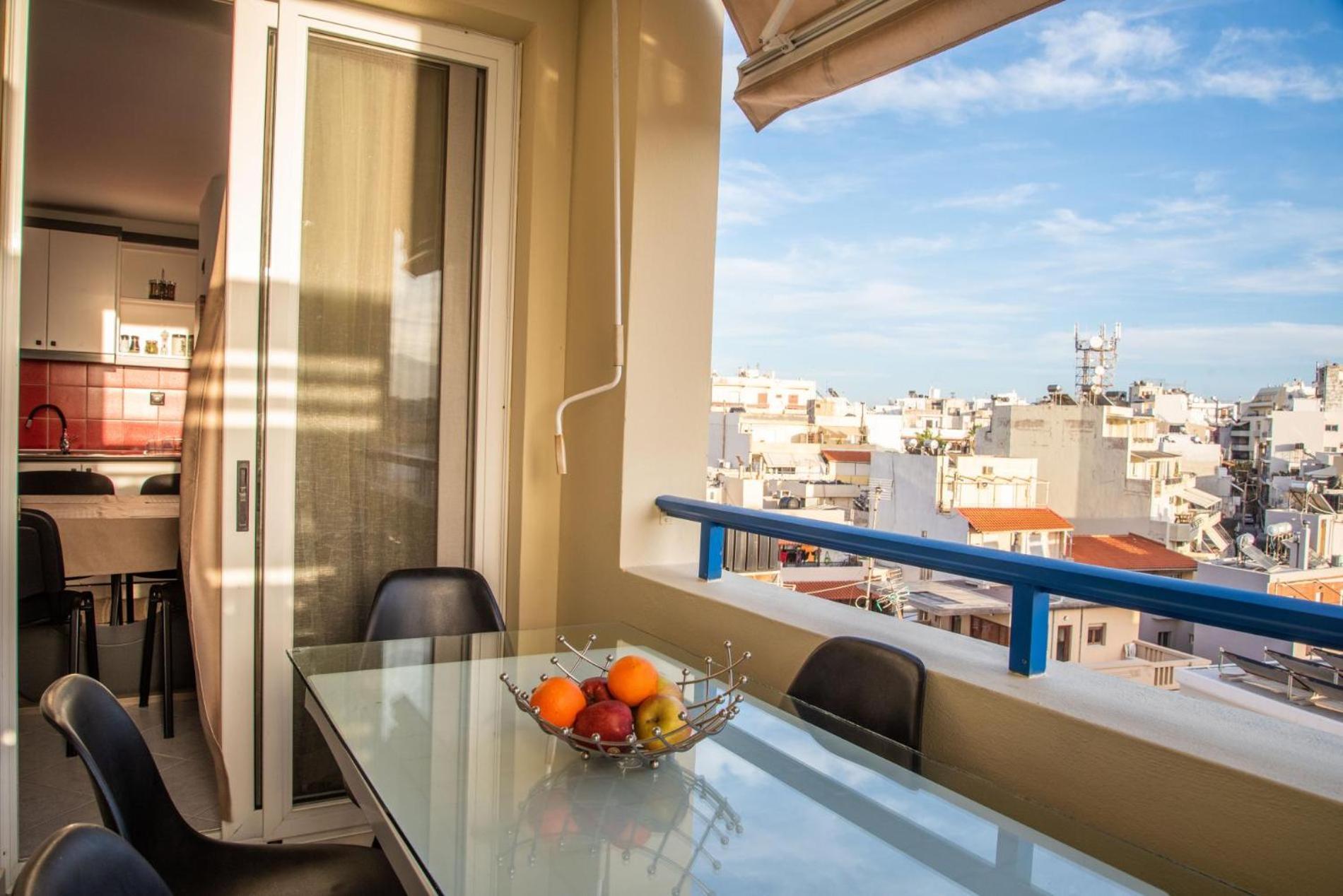 Sky 7 View Apartment Iraklion Buitenkant foto
